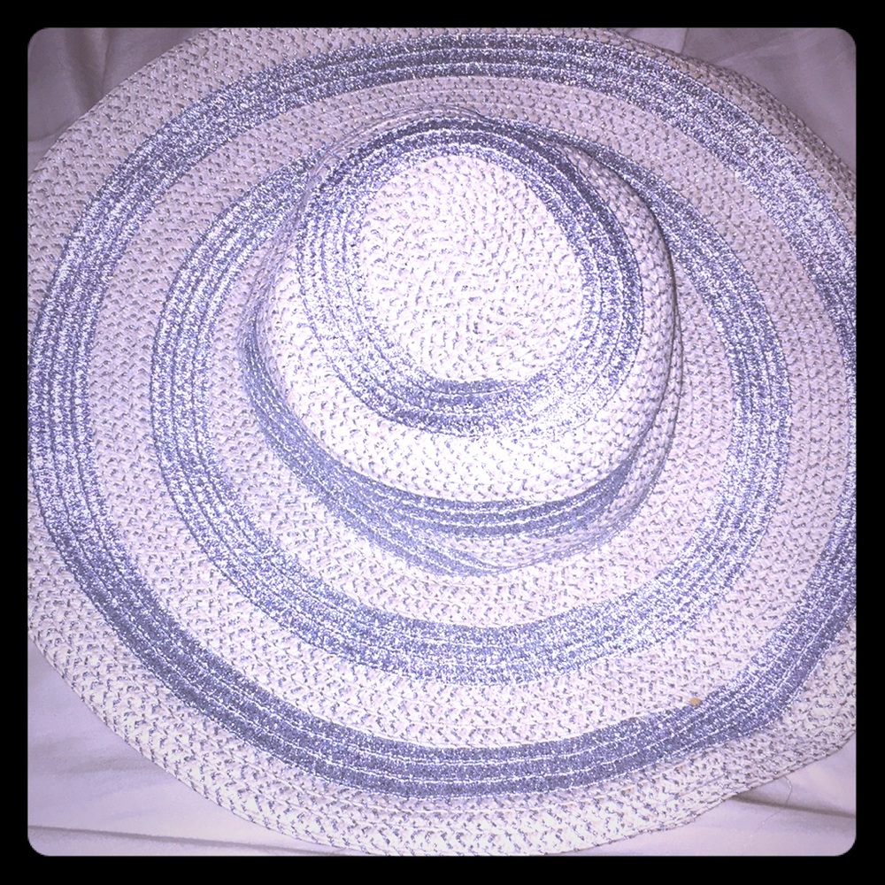 Summer sun 🧢 hat ☀️